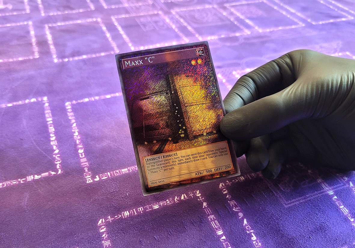 Max | (Full Art) Secret Foil