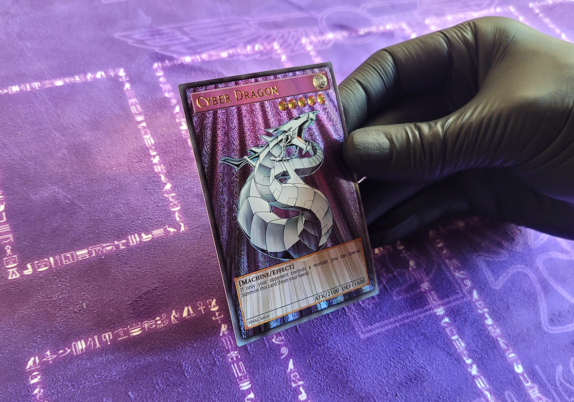 Cyber | (Full Art) Ultimate Foil